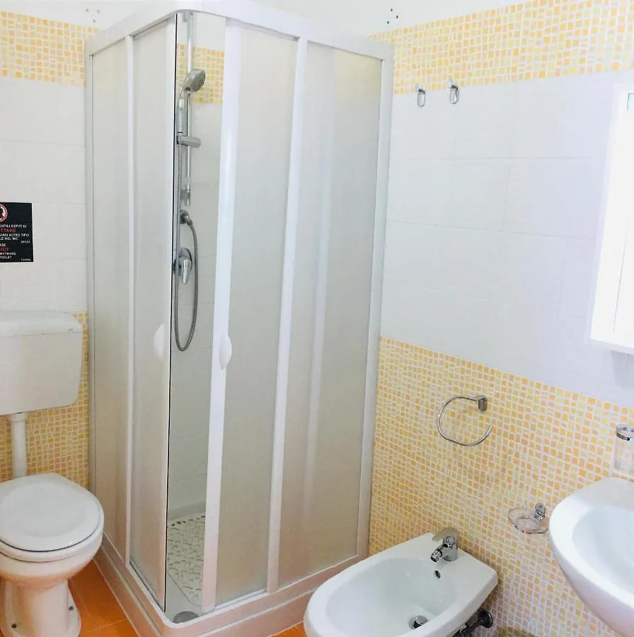 Camere Simona Castellammare del Golfo Couette-café